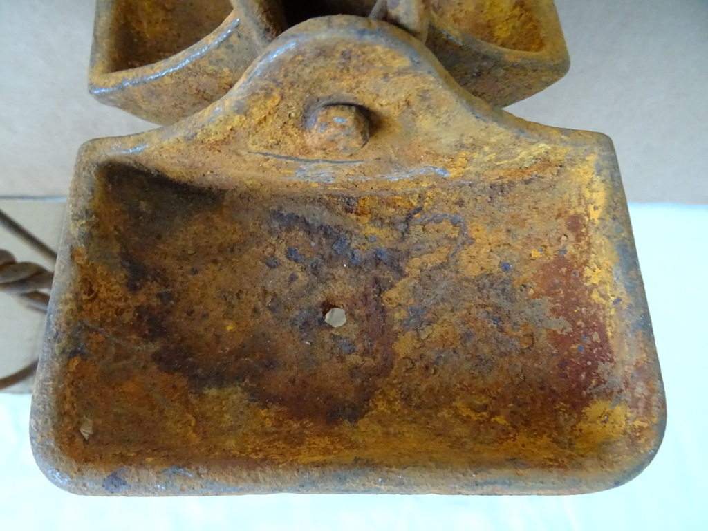 Antieke zeepbakjes kledinghangers mijnen Antieke zeepbakjes kledinghangers mijnen