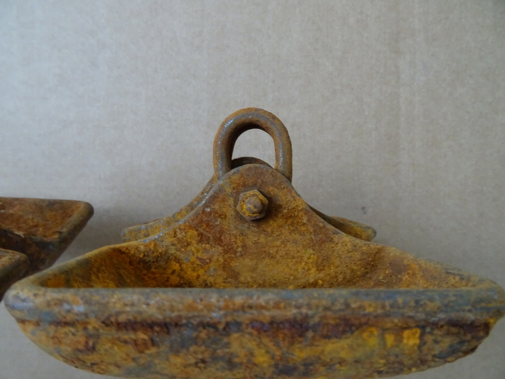 Antieke zeepbakjes kledinghangers mijnen Antieke zeepbakjes kledinghangers mijnen