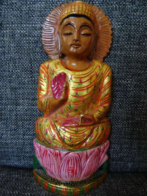 Fraai houten Boeddhabeeldje 15 cm