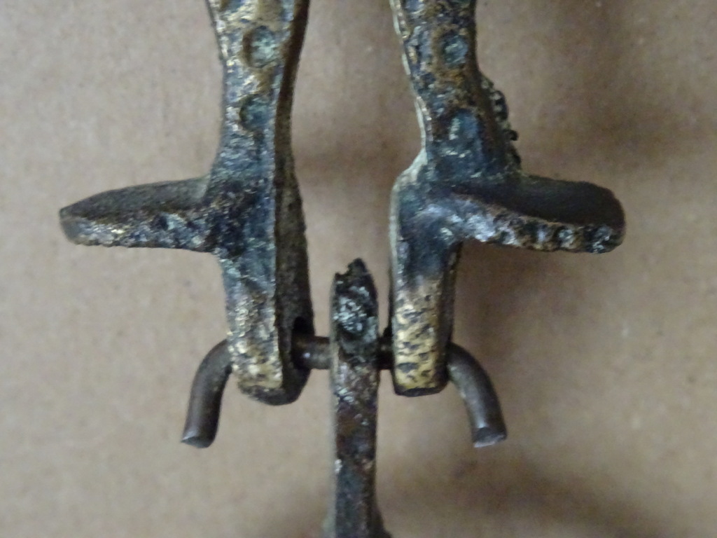 Antieke kruiskandelaar Byzantijnse stijl 63cm Antieke kruiskandelaar Byzantijnse stijl 63cm