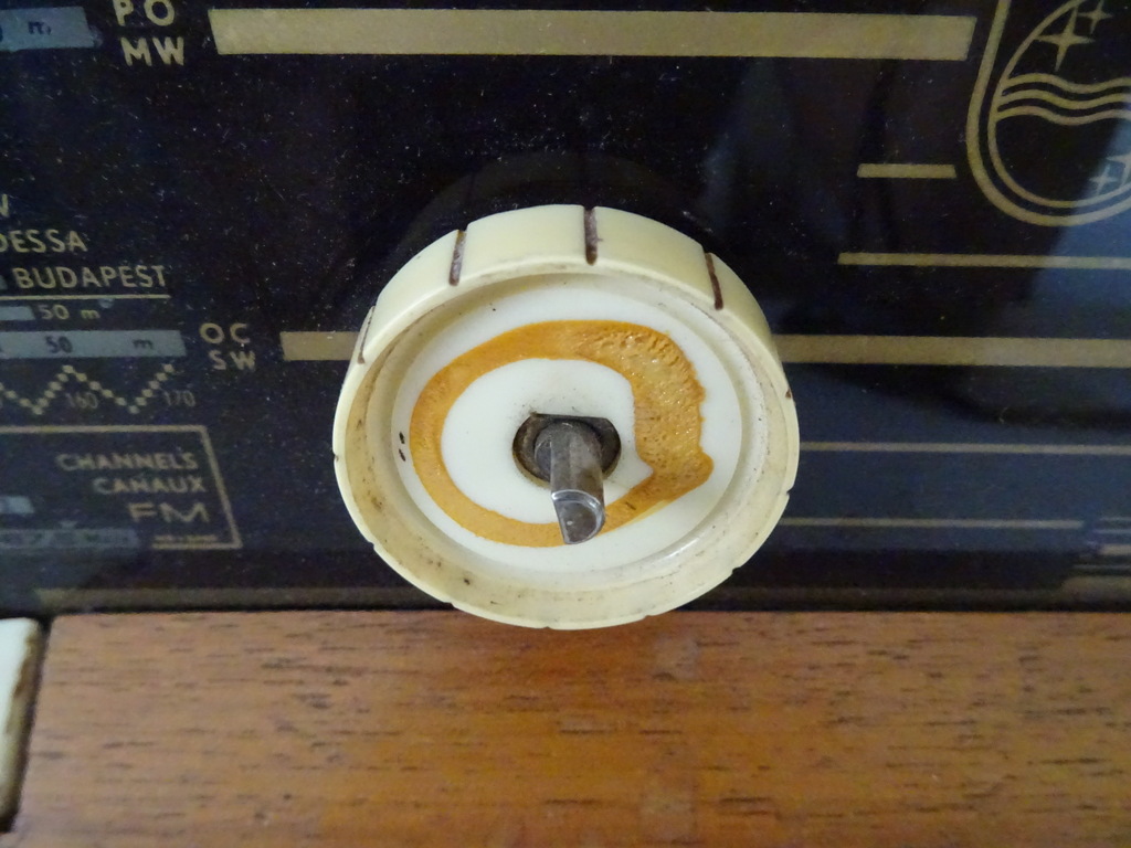 Vintage Philips radio B4X23A/01 - Afbeelding 6