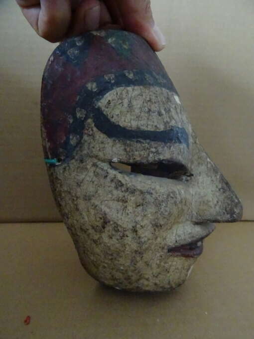 Antiek of vintage masker Indonesië