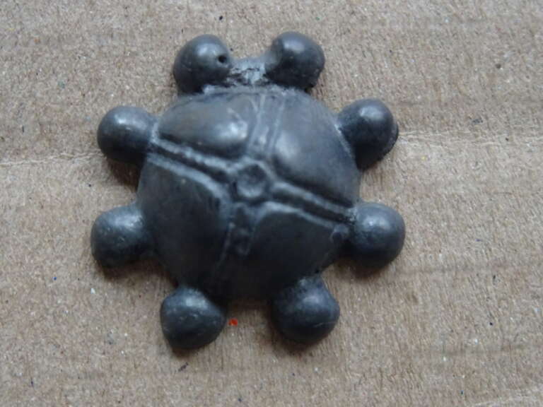 Alternative view of Bodemvondst middeleeuwen medaillon hanger