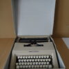 Vintage typemachine Olivetta Lettera 25