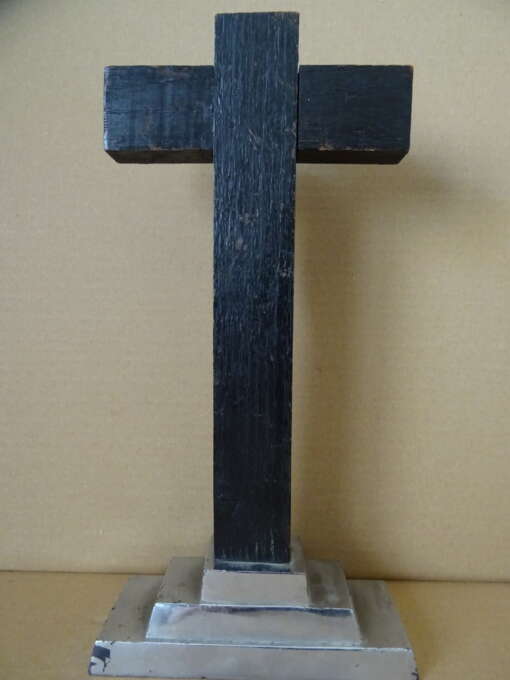 Antiek houten kruisbeeld J.M.P.C. Belgium