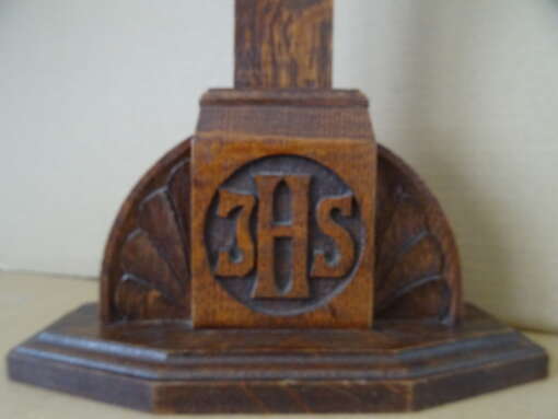 Antiek houten kruisbeeld IHS 50 cm
