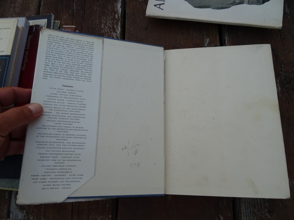The Concise encyclopaedia of antiques volume five - Afbeelding 3