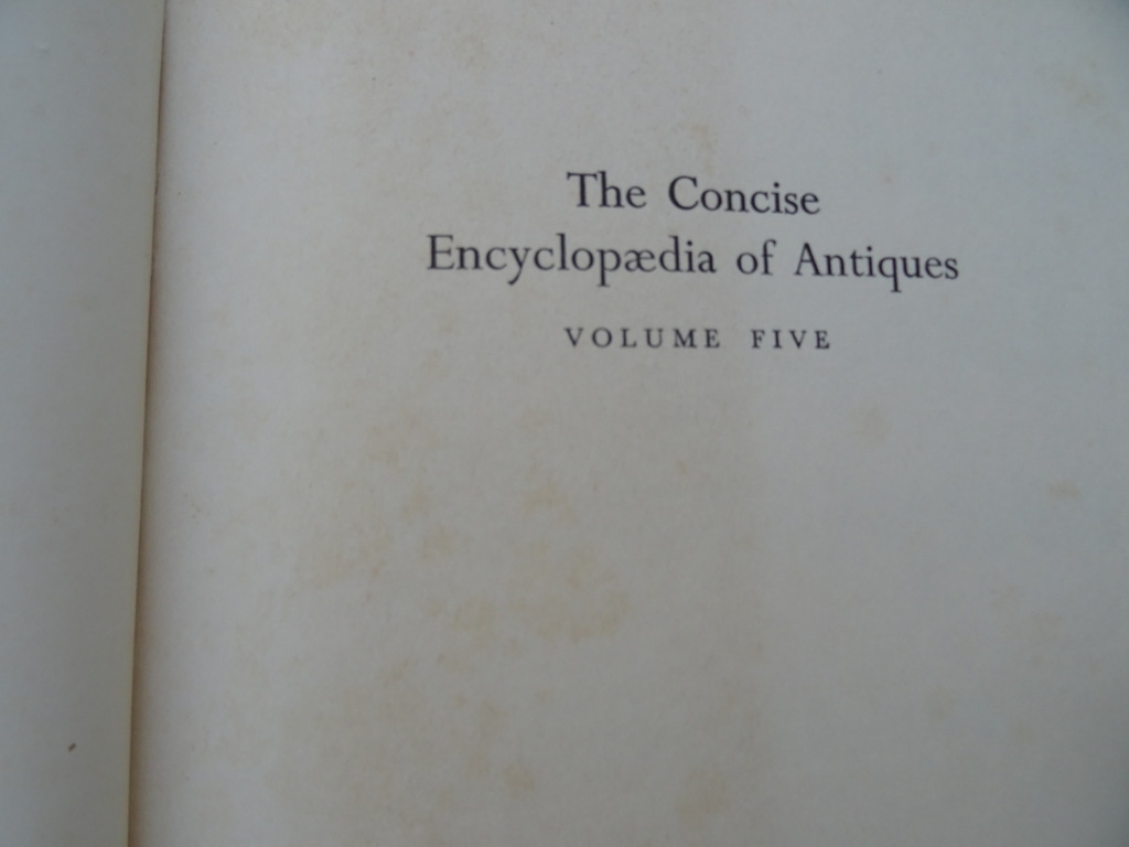 The Concise encyclopaedia of antiques volume five - Afbeelding 9