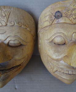 Vintage houten maskers Indonesië