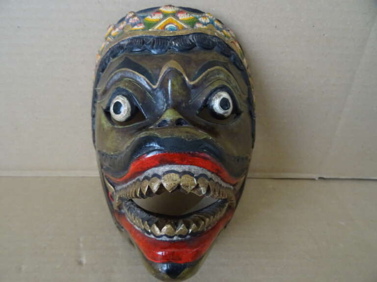 Houten masker Hanuman