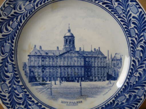 Antiek wandbord koninklijk paleis Amsterdam Petrus Regout & Co