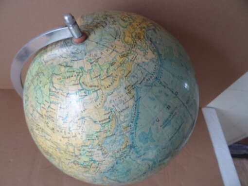 Antieke globe Aardglobe Dr. A. Krause