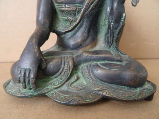 Antiek bronzen Boeddhabeeld 22cm