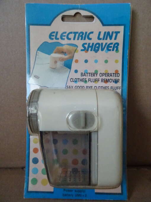 Vintage Electric lint shaver