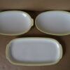 Antieke pastel gele serveerschalen Petrus Regout & Co