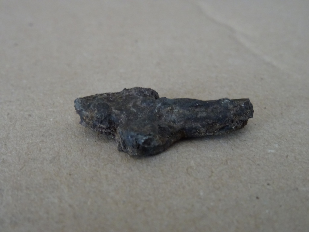 Bodemvondst 18e-eeuws bronzen kruisje Bodemvondst 18e-eeuws bronzen kruisje