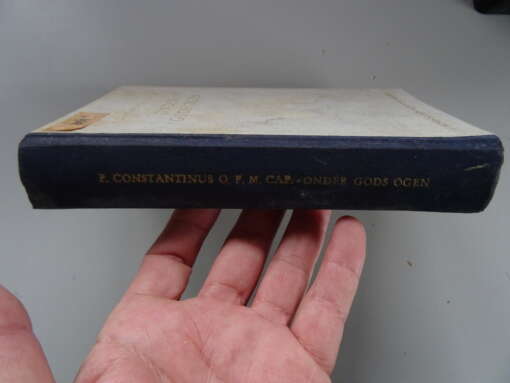 P. Constantinus O.F.M. CAP. Onder Gods ogen