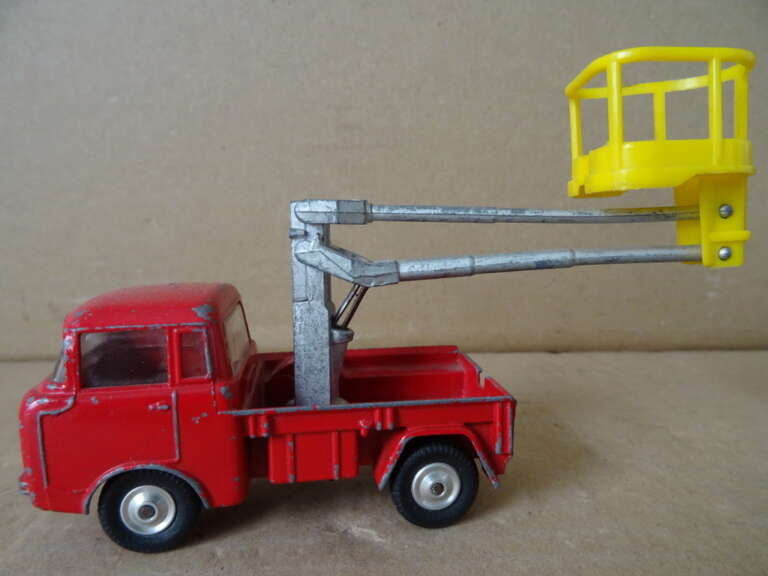 Vintage Corgi Toys Jeep FC-150