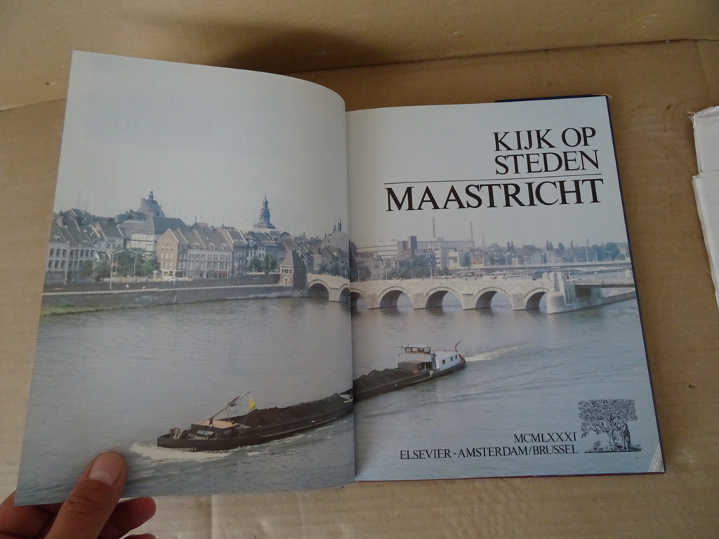 Frans van Pol Kijk op Maastricht met kaart Kazematten en gangenstelsel - Afbeelding 14