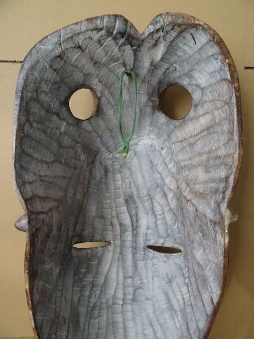 Chokwe masker Angola met koperbeslag 62cm