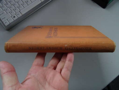 Nederlandsche gezinsboek 1939 met recepten