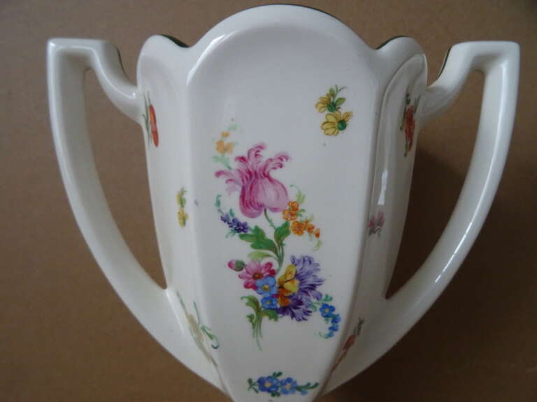 Alternative view of Antieke porseleinen vaas 19cm