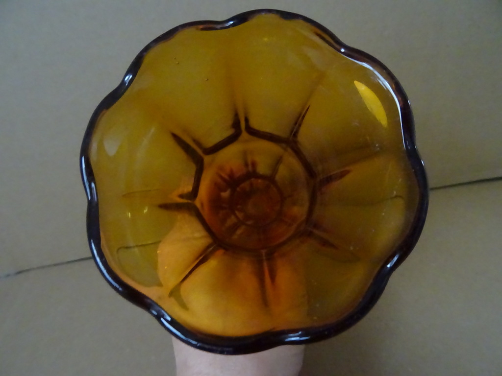 Glazen retro vaas 21cm Glazen retro vaas 21cm