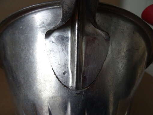 Vintage metalen passeerzeef passe-vite