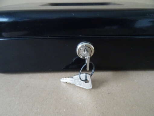 Panzer geldkist vintage 24,5 x 18 x 7,5 cm