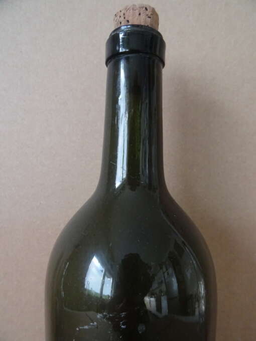 Collectie antieke en vintage flessen