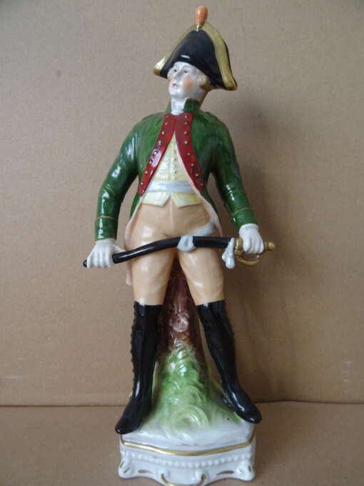Antiek porseleinen beeld Franse soldaat 25cm