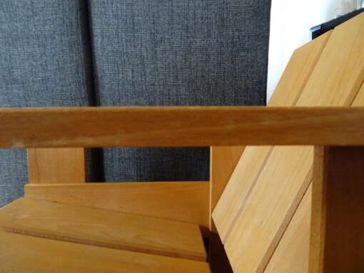 Kratstoel Rietveld stijl 62 cm volkskunst
