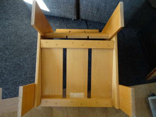 Kratstoel Rietveld stijl 62 cm volkskunst
