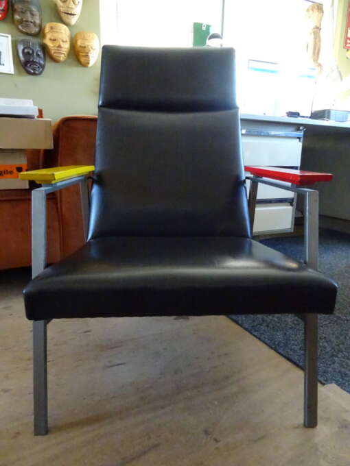 Vintage Design stoel Meubel Avanti Culemborg 95cm