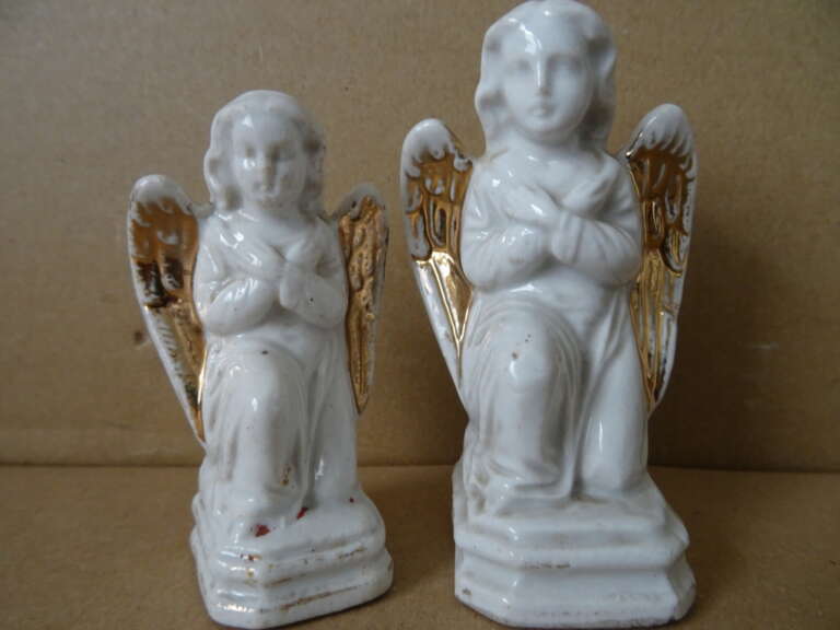Antieke porseleinen engelen verguld 8cm en 9cm