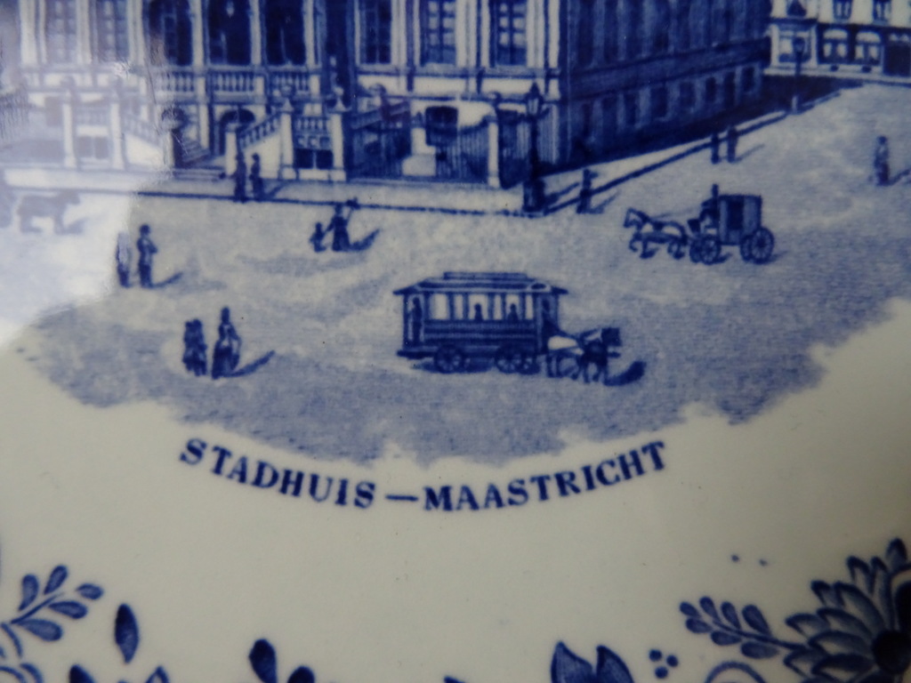 Antiek wandbord Stadhuis Maastricht Petrus Regout Antiek wandbord Stadhuis Maastricht Petrus Regout