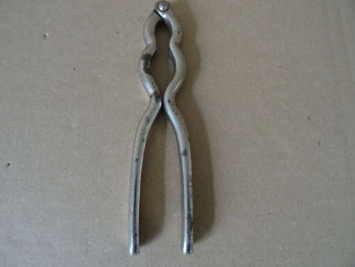 Vintage metalen notenkraker 15cm