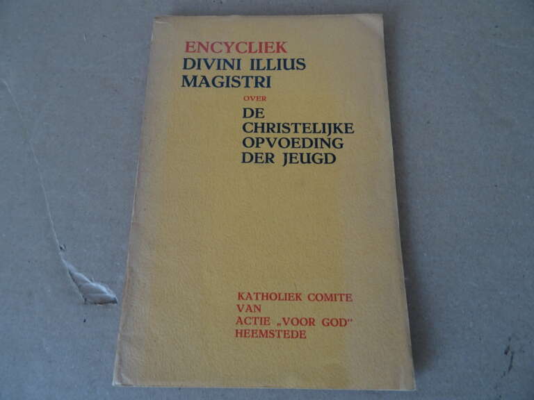 Alternative view of Paus Pius XI Divini Illius Magistri Encycliek