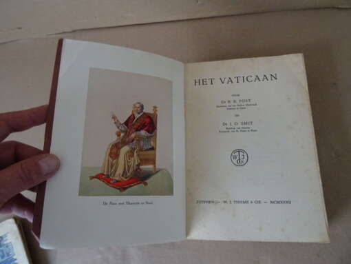 Dr. R. R. Post en Dr. J. O. Smit Het Vaticaan