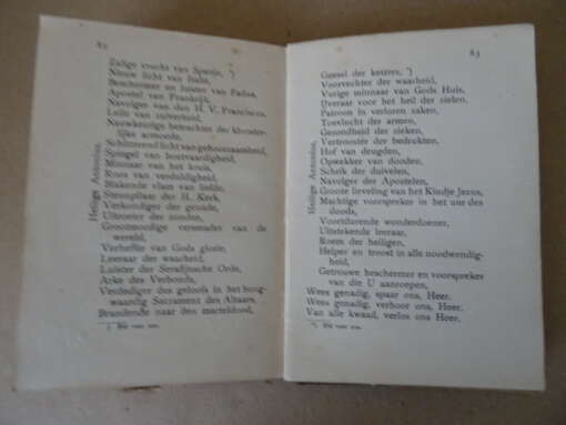 P. Adrianus Aan Sint Antonius' voeten Gebedenboekje
