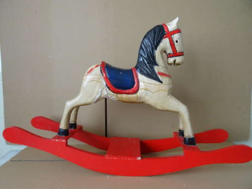 Houten beeld paard schommelpaard vintage 43cm
