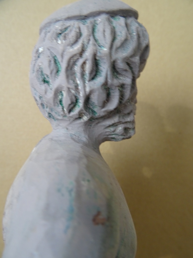 Houten beeld Asclepius God van de Geneeskunde 36cm Houten beeld Asclepius God van de Geneeskunde 36cm