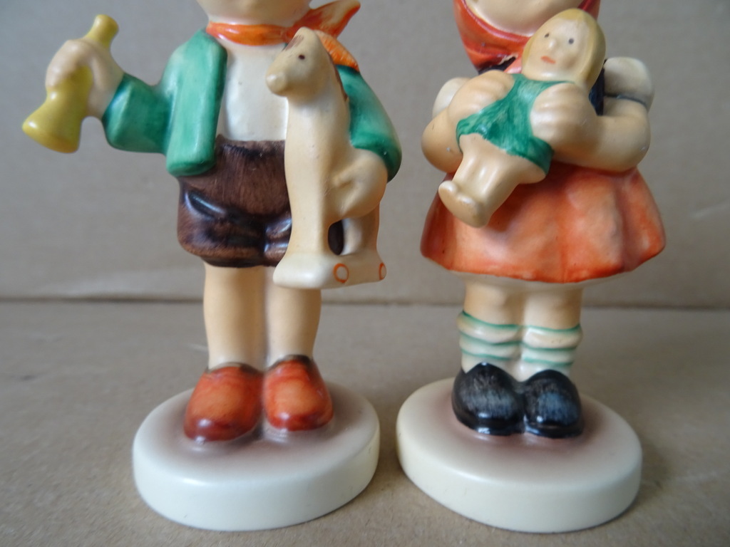Vintage Goebel Hummel beeldjes jongen en meisje - Afbeelding 3