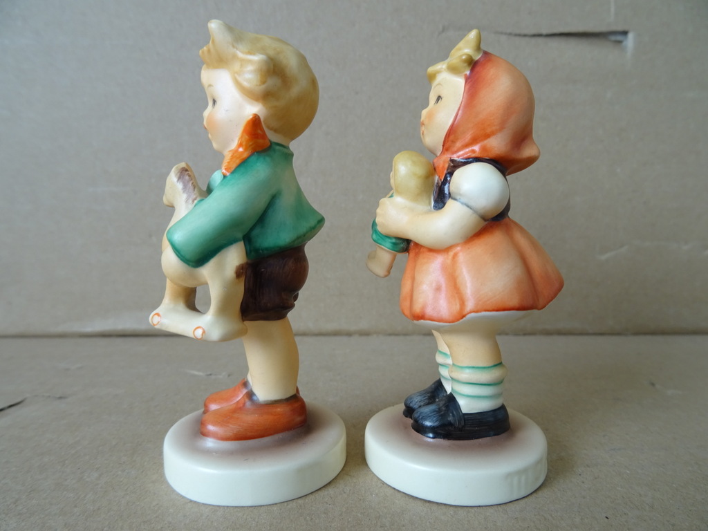 Vintage Goebel Hummel beeldjes jongen en meisje - Afbeelding 4