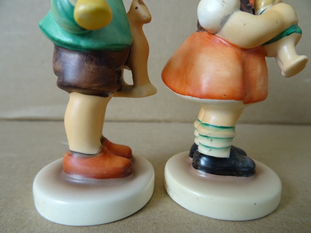 Vintage Goebel Hummel beeldjes jongen en meisje - Afbeelding 11