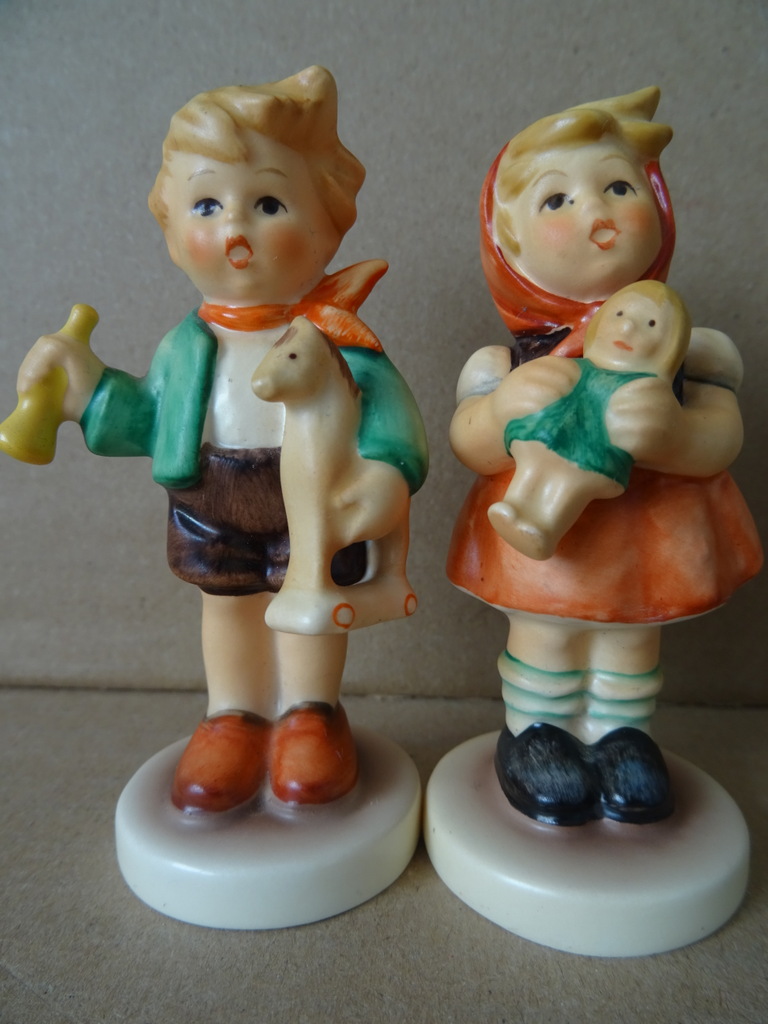 Vintage Goebel Hummel beeldjes jongen en meisje - Afbeelding 20