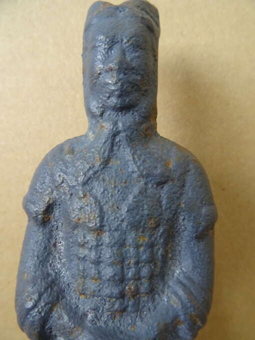 Vintage Chinees beeld terracotta leger gietijzer 16cm