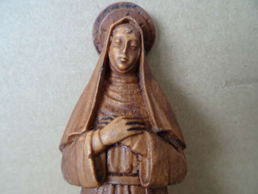 Fraai houten beeldje Heilige Rita 17cm