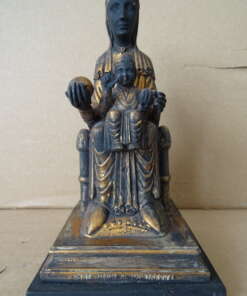 Mariabeeld De Zwarte Madonna van Montserrat 15cm