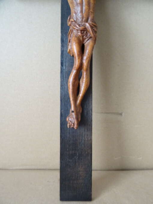 Antiek houten kruisbeeld 44cm volkskunst